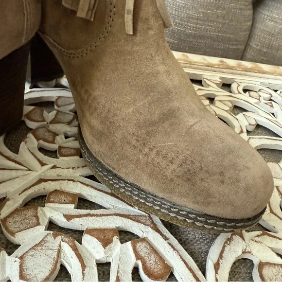 Gabor Suede Leather Fringe Heels Boots Women’s US 9.5 - Picture 3 of 11